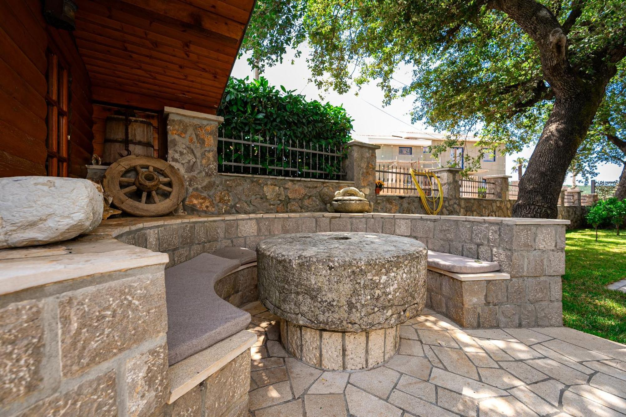 Helena Holiday home Kotor