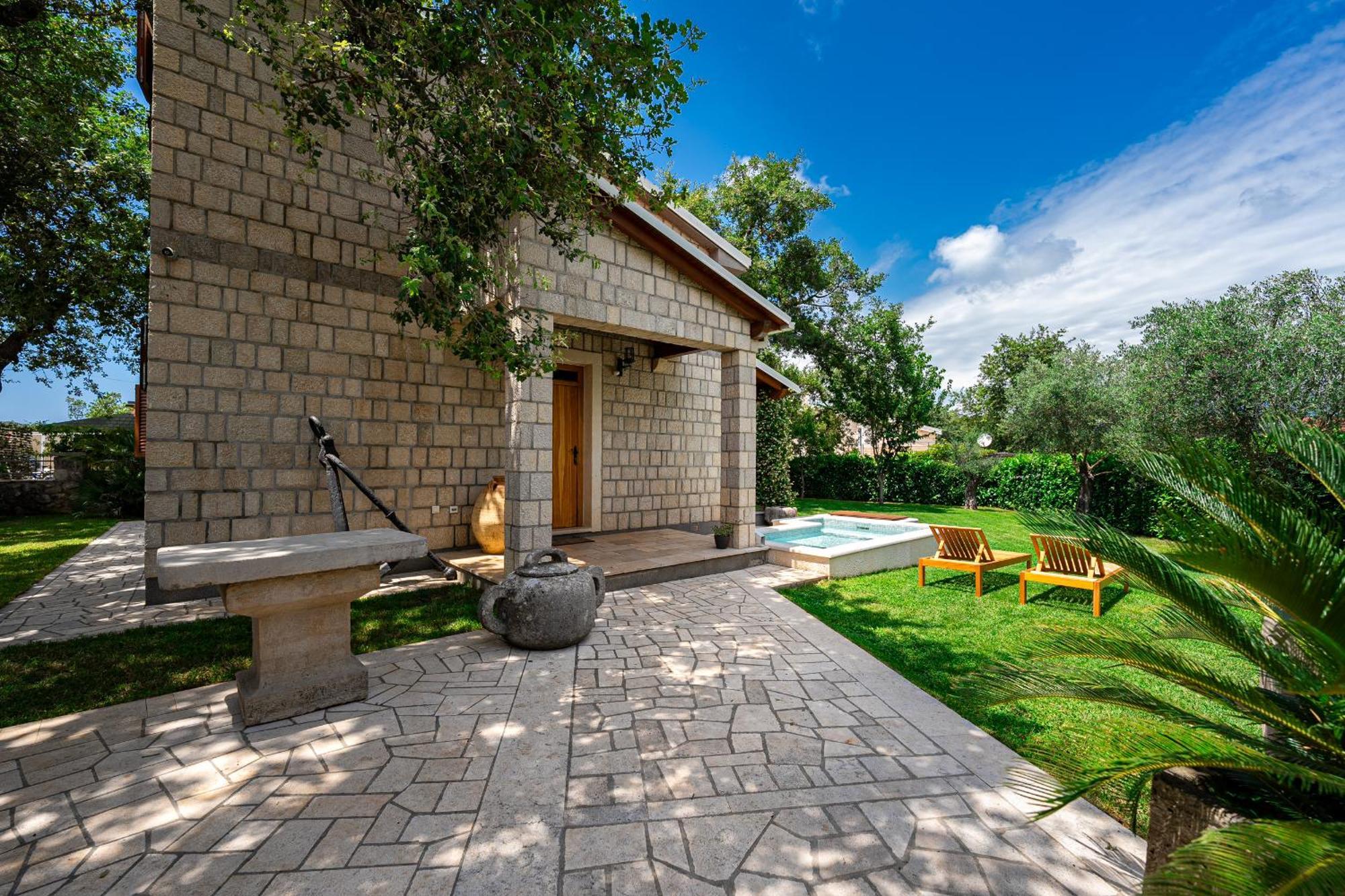 Holiday home Helena Kotor